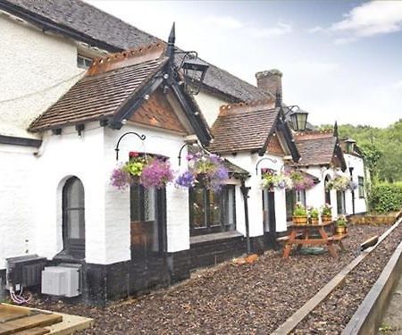 The May Garland Inn Hellingly Dış mekan fotoğraf