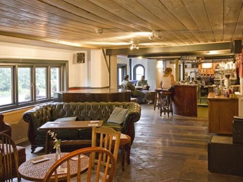 The May Garland Inn Hellingly Dış mekan fotoğraf