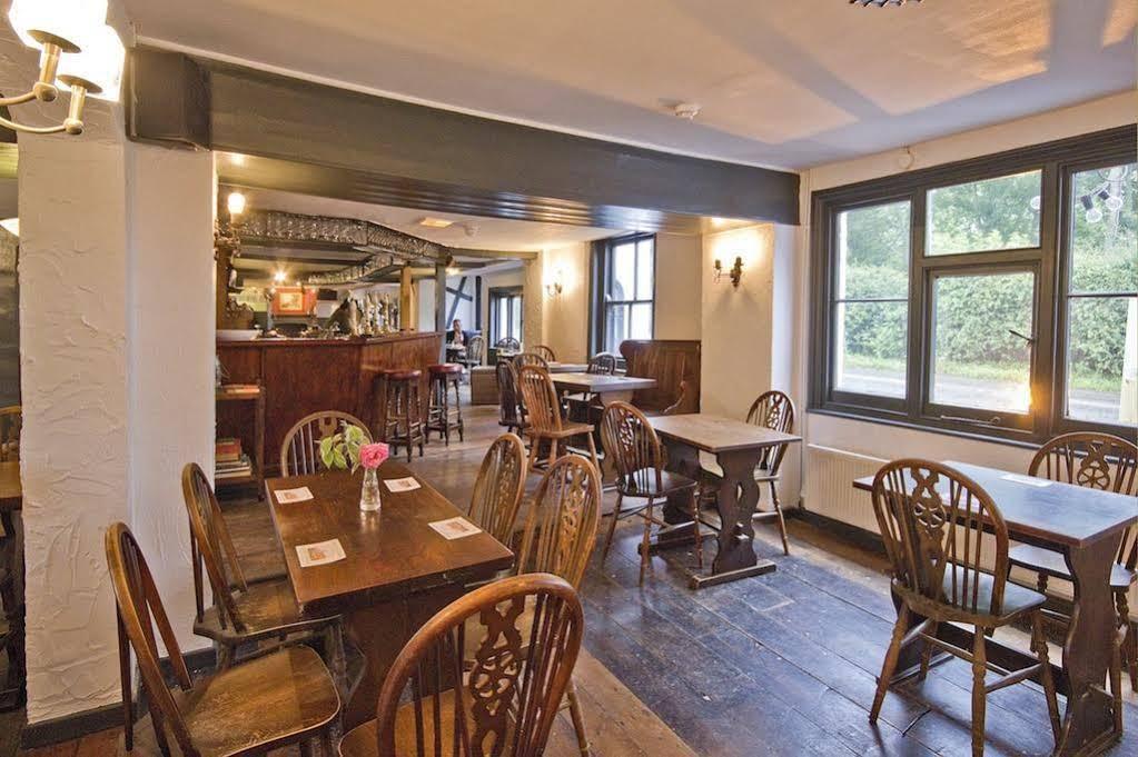 The May Garland Inn Hellingly Dış mekan fotoğraf