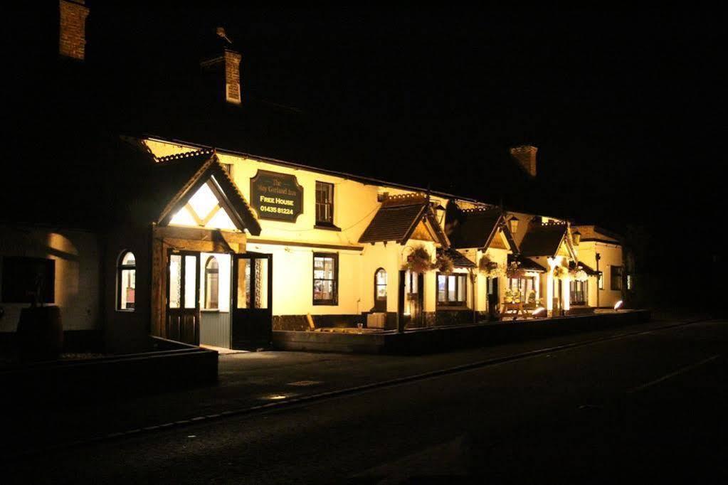 The May Garland Inn Hellingly Dış mekan fotoğraf